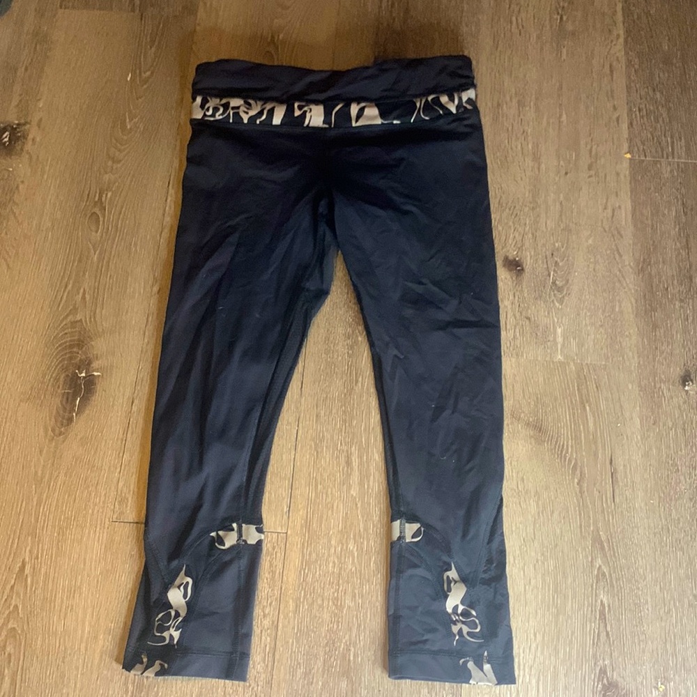 Lulu capri leggings